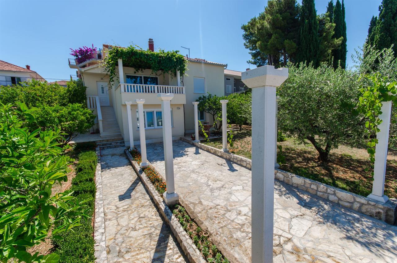 Apartments Maja Trogir Exterior foto